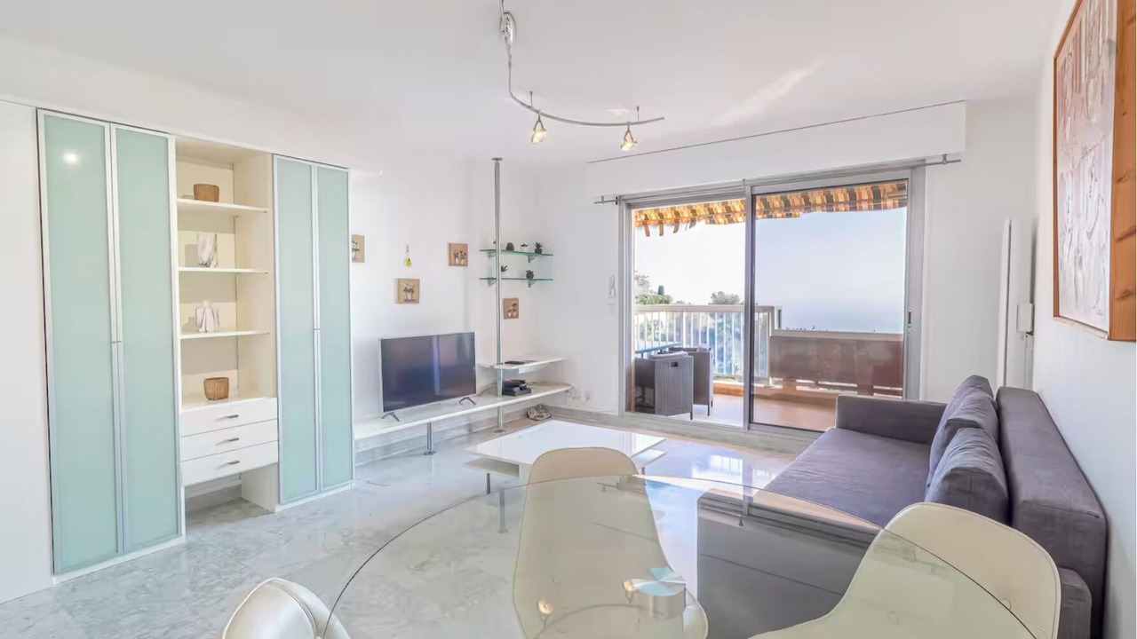 Photo of Livingroom in Eze