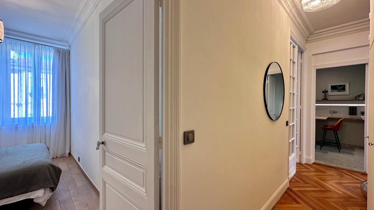 Photo of Bedroom in Nice City Centre