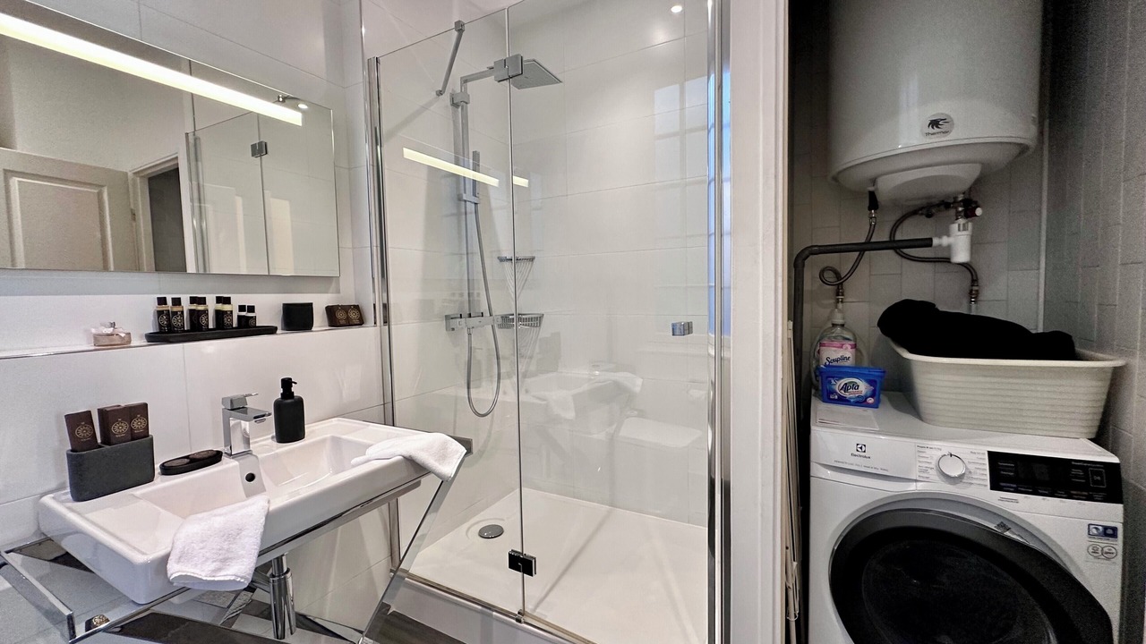 Photo of Bathroom in Nice City Centre