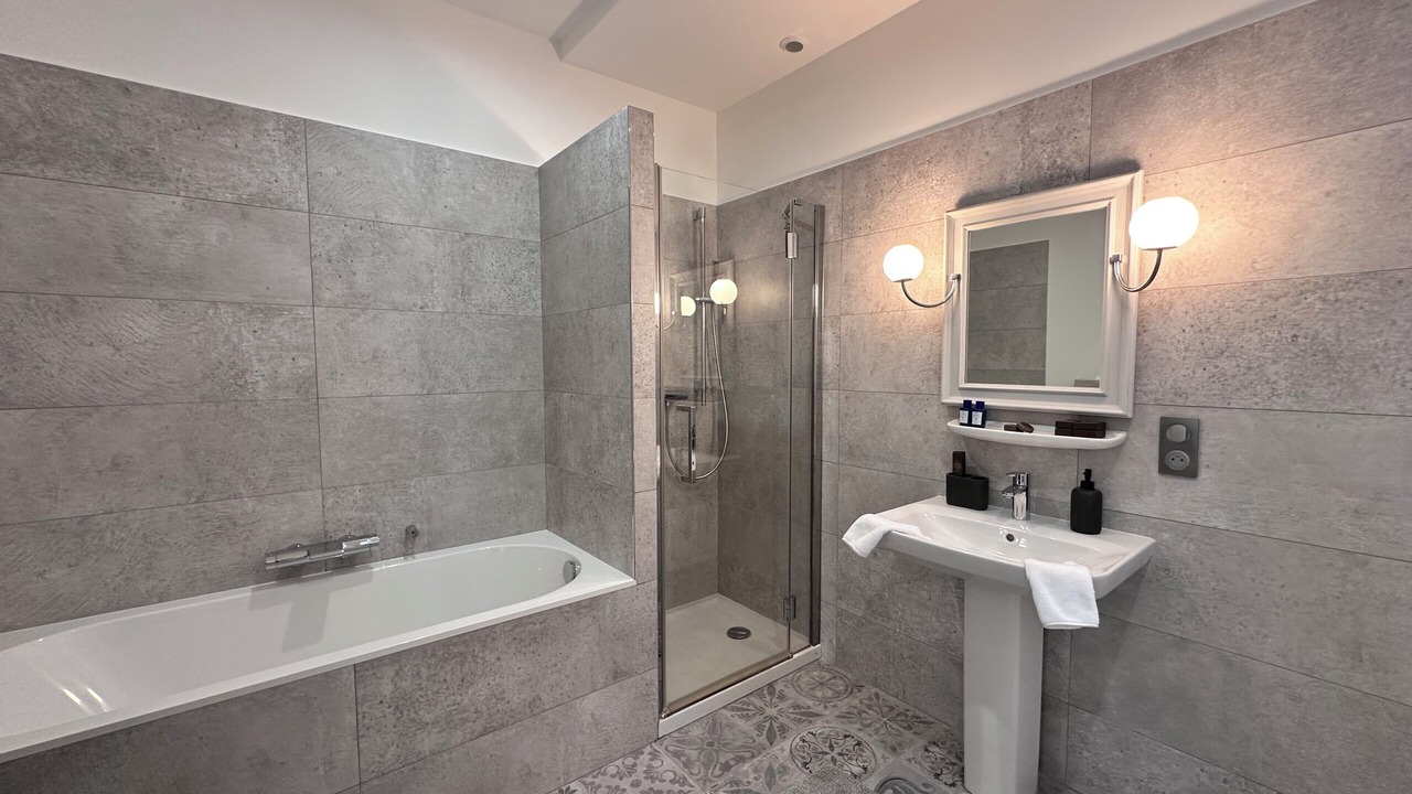 Photo of Bathroom in Nice City Centre