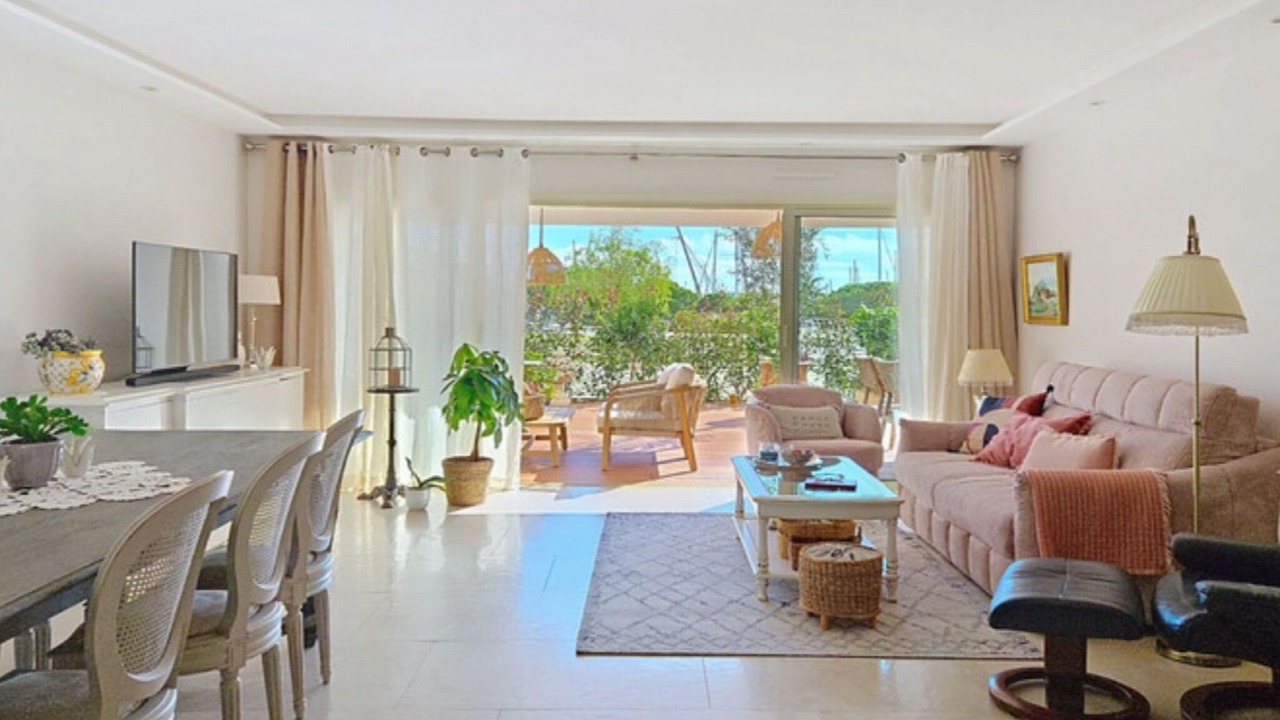 Photo of Livingroom in Villeneuve Loubet Beach