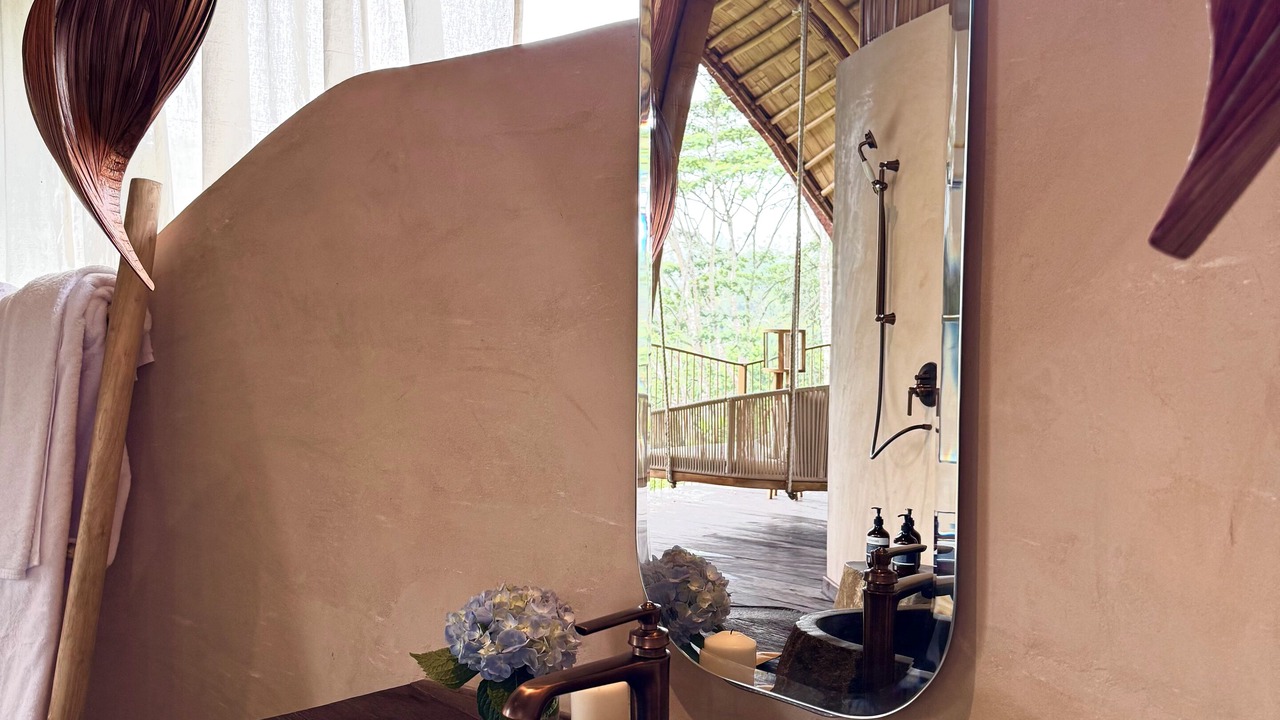 Photo of Bathroom in Kedewatan