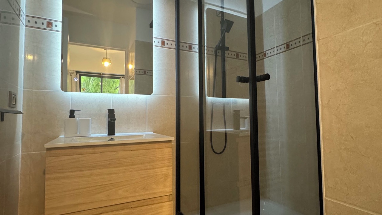 Photo of Bathroom in Quartier du Port