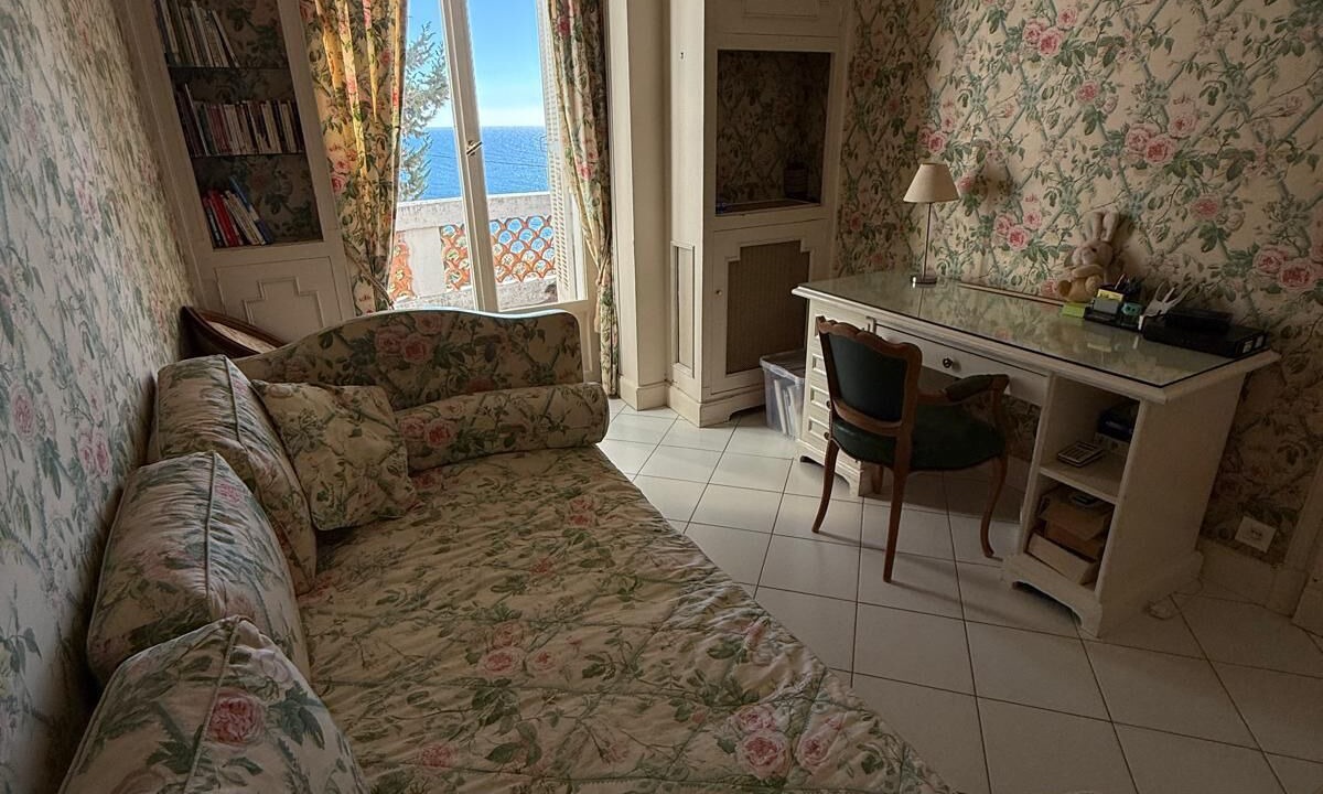 Photo of Livingroom in Eze