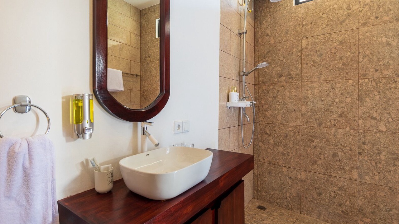 Photo of Bathroom in Kaliasem