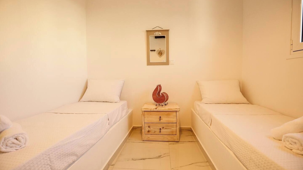 Photo of Bedroom in Perissa
