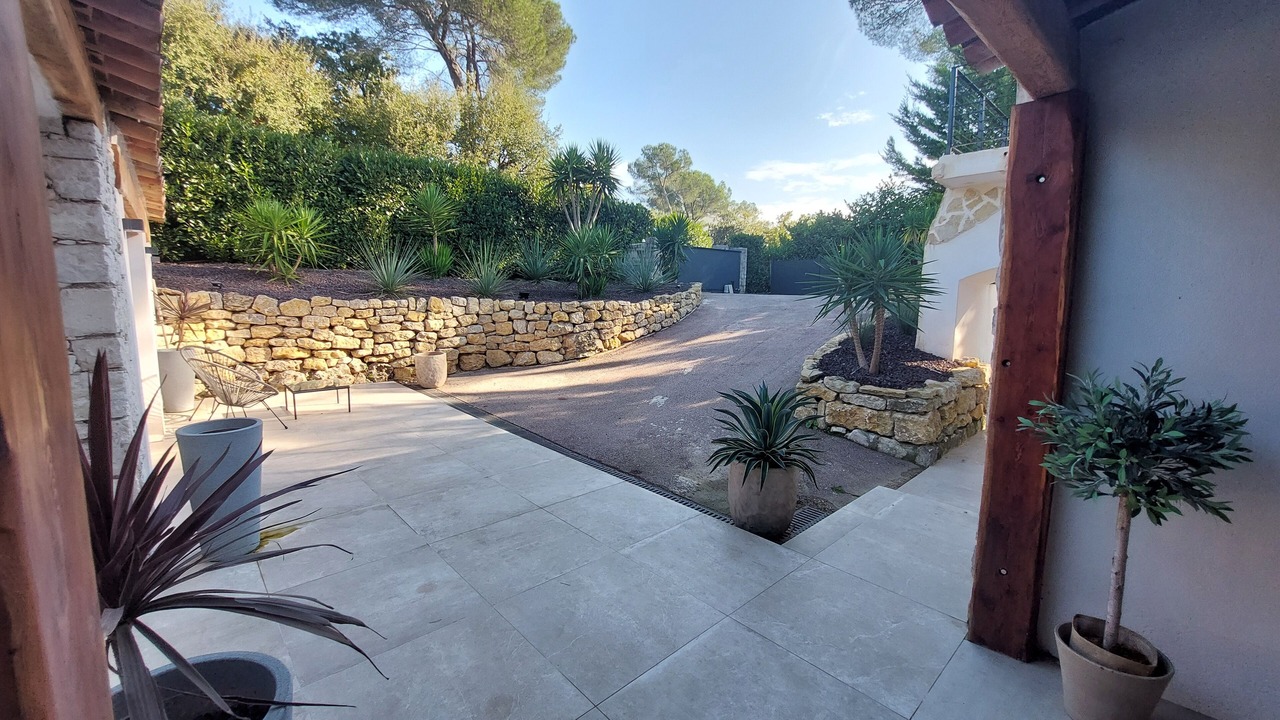 Photo of Patio Balcony in Roquefort-les-Pins