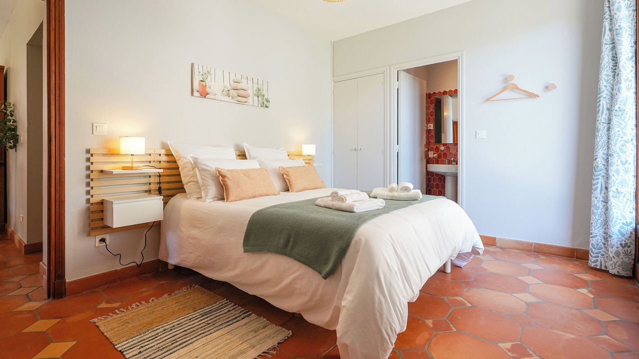 Photo of Bedroom in Beausoleil