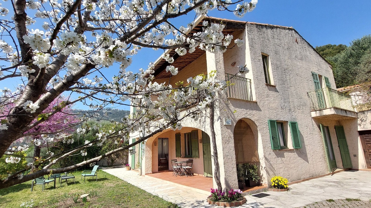 Photo of Outdoor in Beausoleil