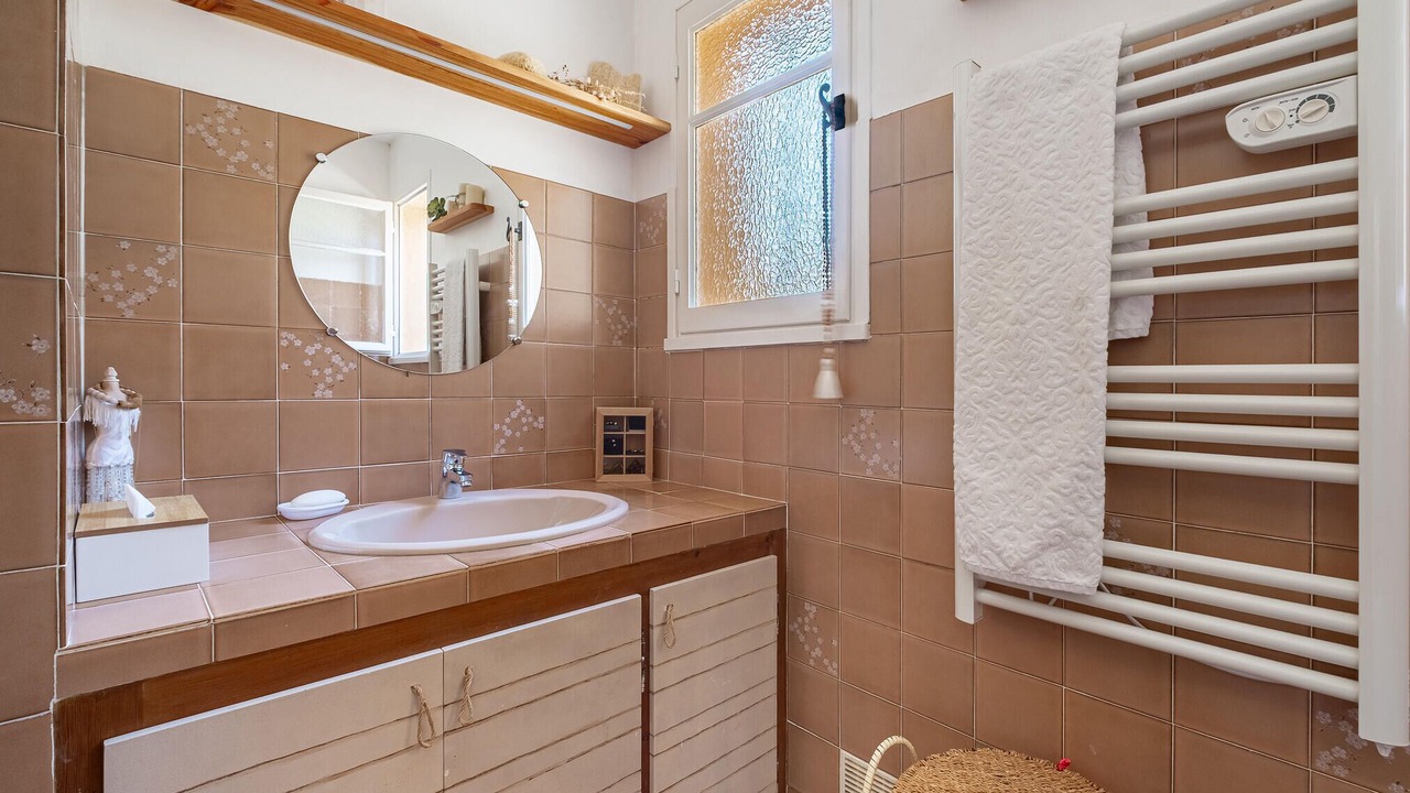 Photo of Bathroom in Tourrettes