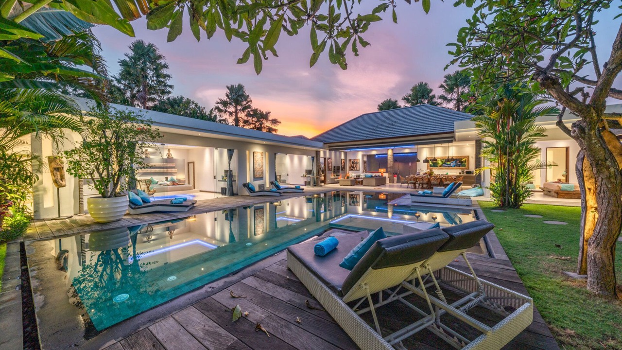 Photo of Outdoor in Sunset Road