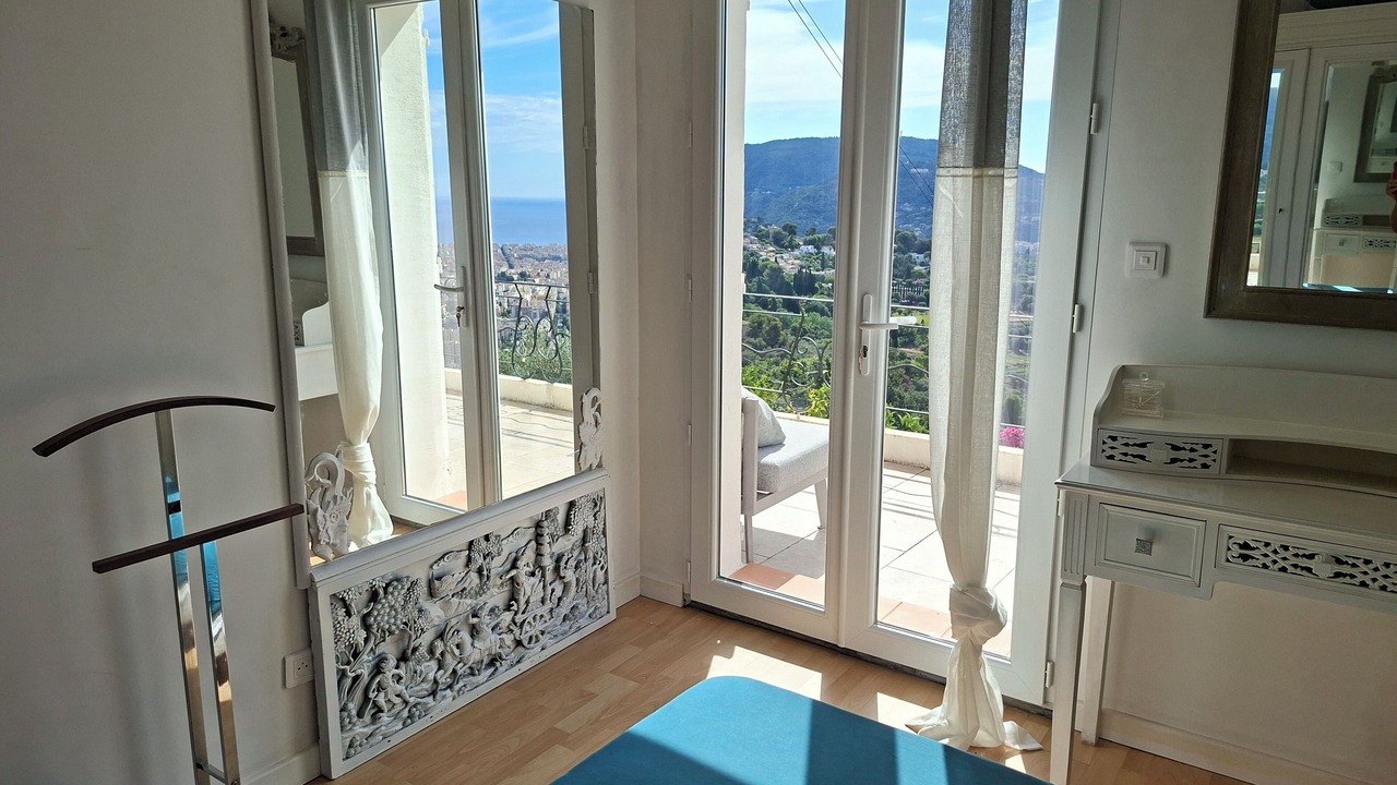 Photo of Bedroom in Gairaut