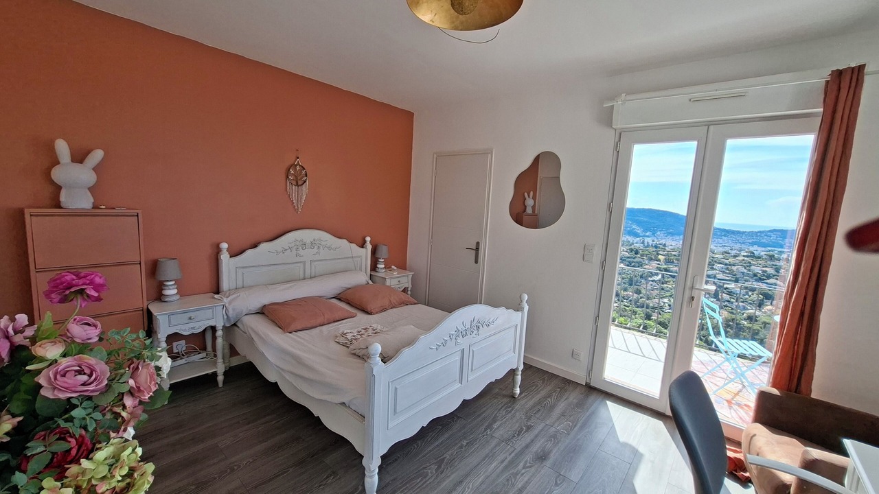 Photo of Bedroom in Gairaut