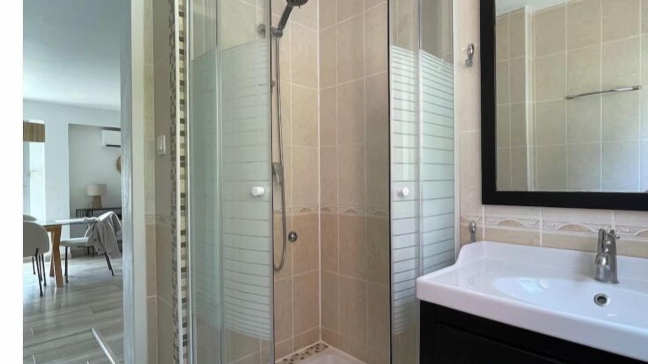 Photo of Bathroom in Saint Antoine