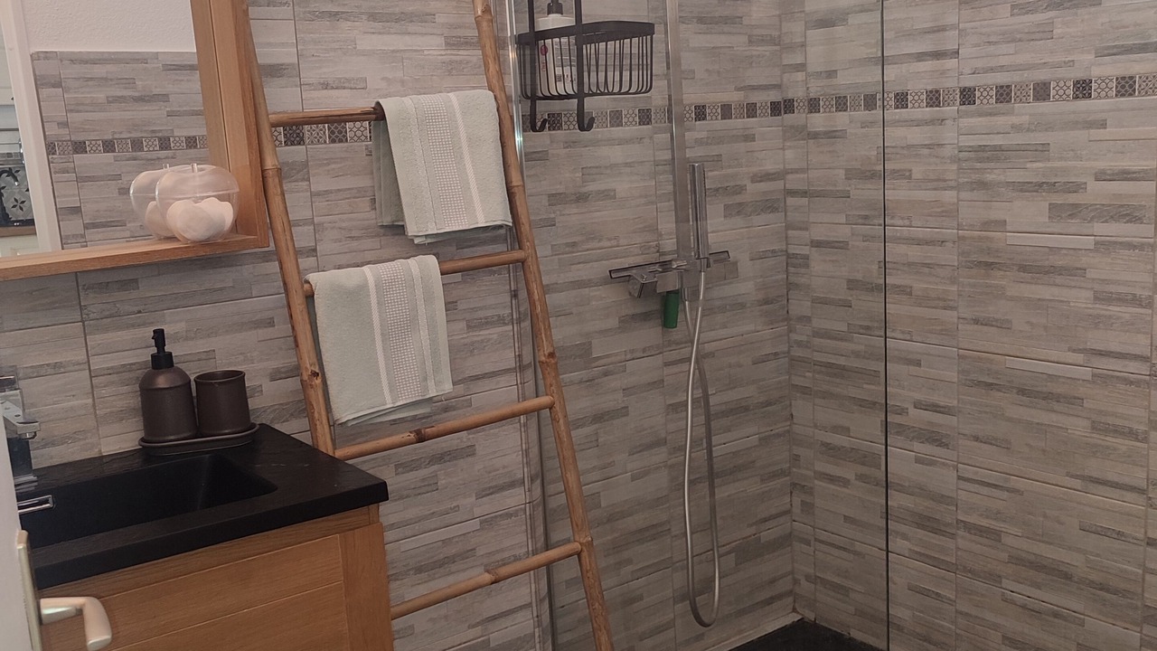 Photo of Bathroom in Saint-Roch
