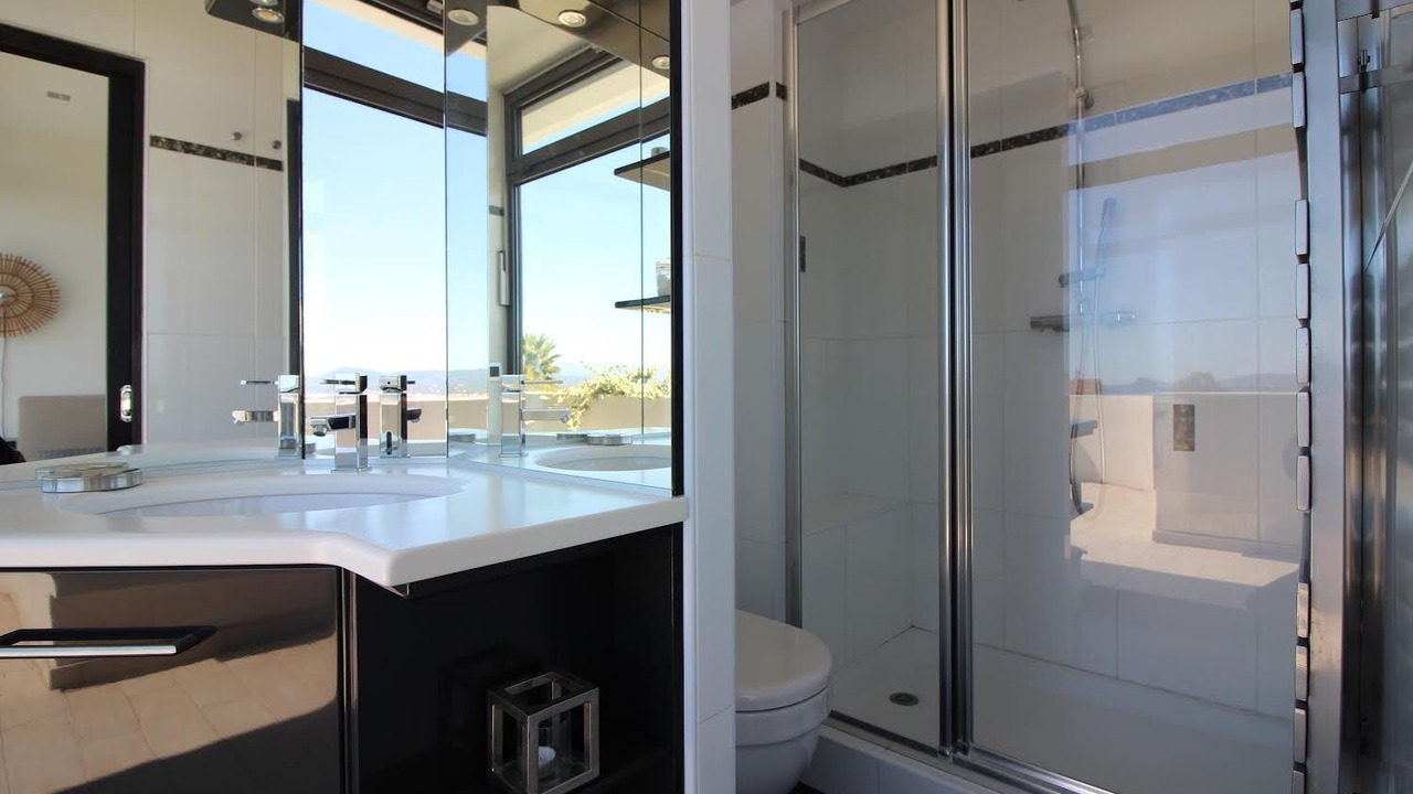Photo of Bathroom in Saint-Aygulf