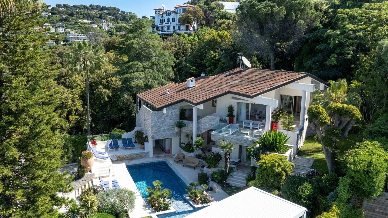 Photo of Outdoor in California - Pezou