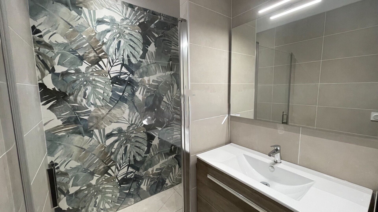 Photo of Bathroom in Boulouris-sur-Mer