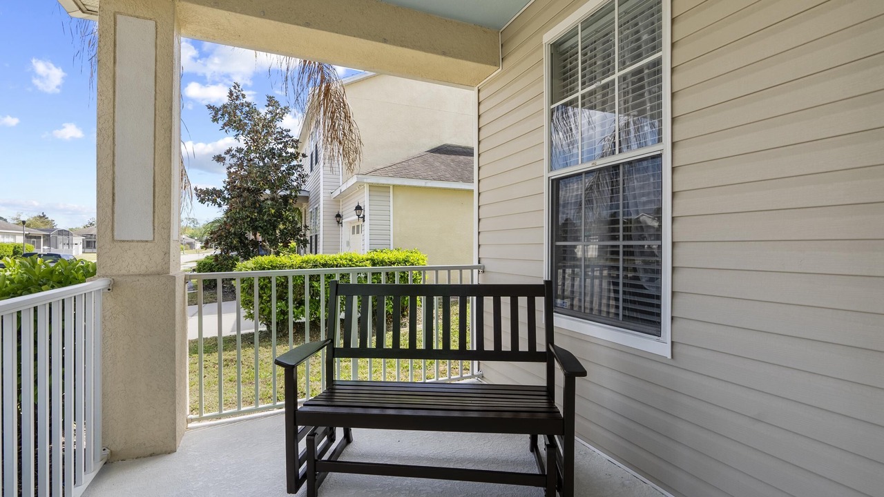 Photo of Patio Balcony in Trafalgar Village