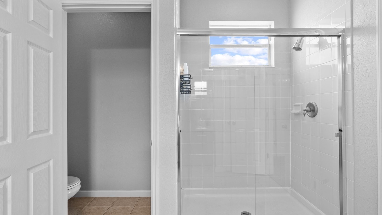 Photo of Bathroom in Trafalgar Village