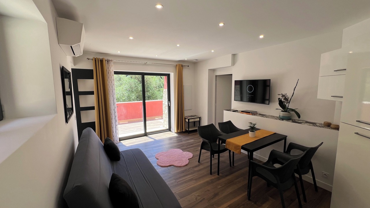 Photo of Livingroom in La Trinite