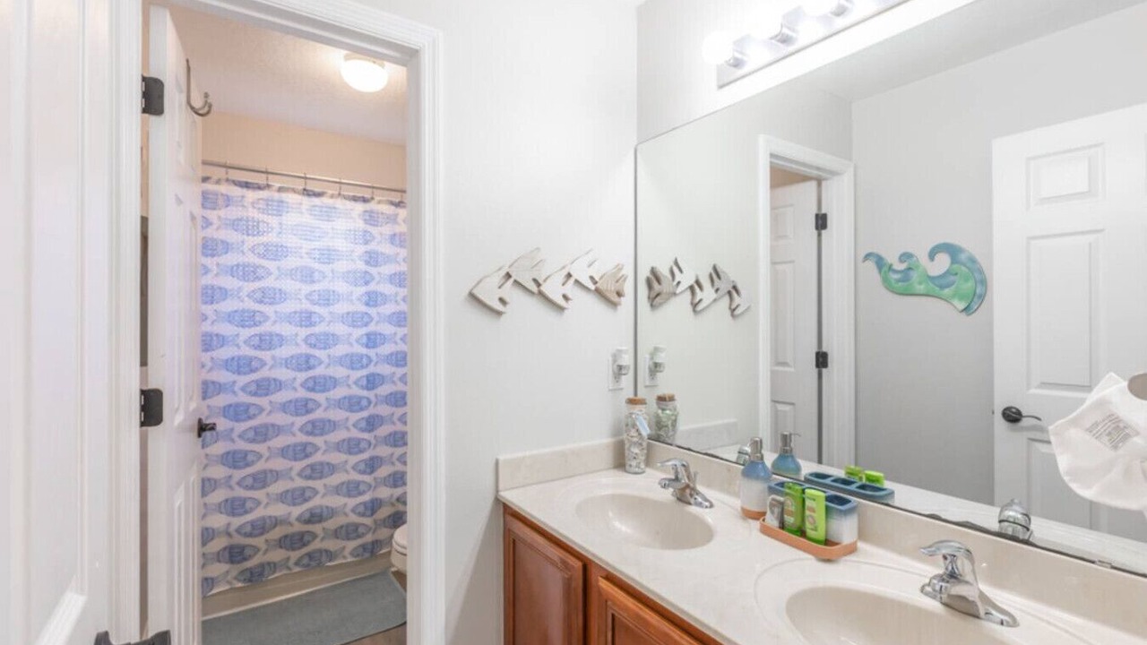 Photo of Bathroom in Poinciana