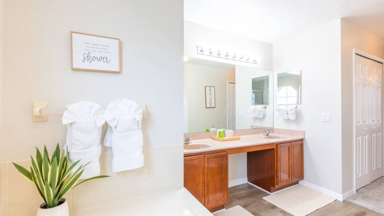 Photo of Bathroom in Poinciana