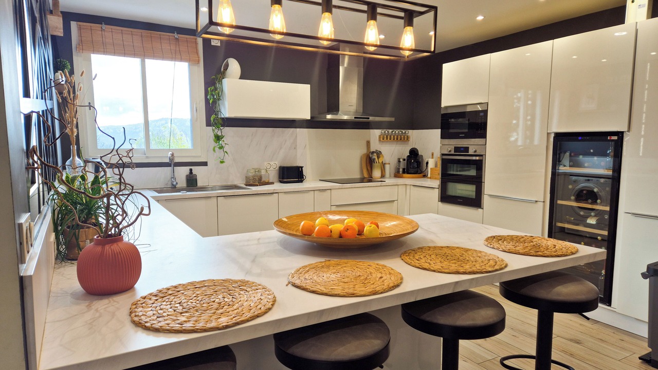 Photo of Kitchen in Berre-des-Alpes
