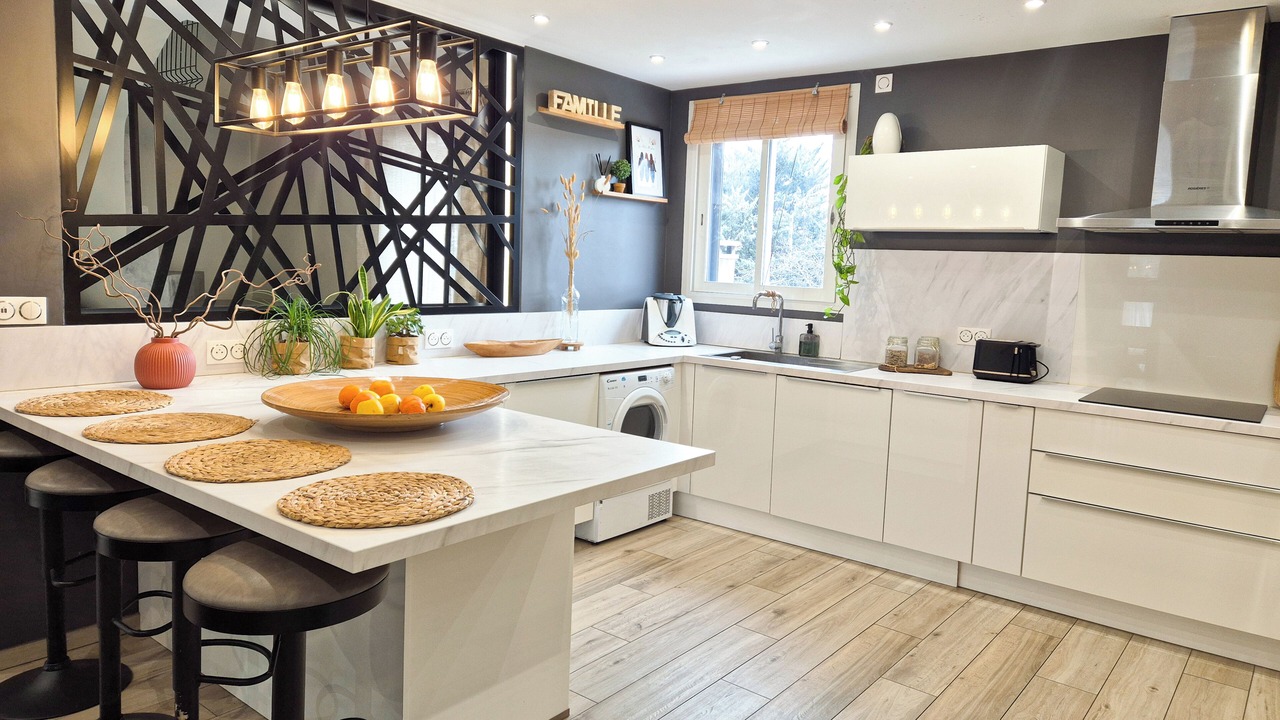 Photo of Kitchen in Berre-des-Alpes