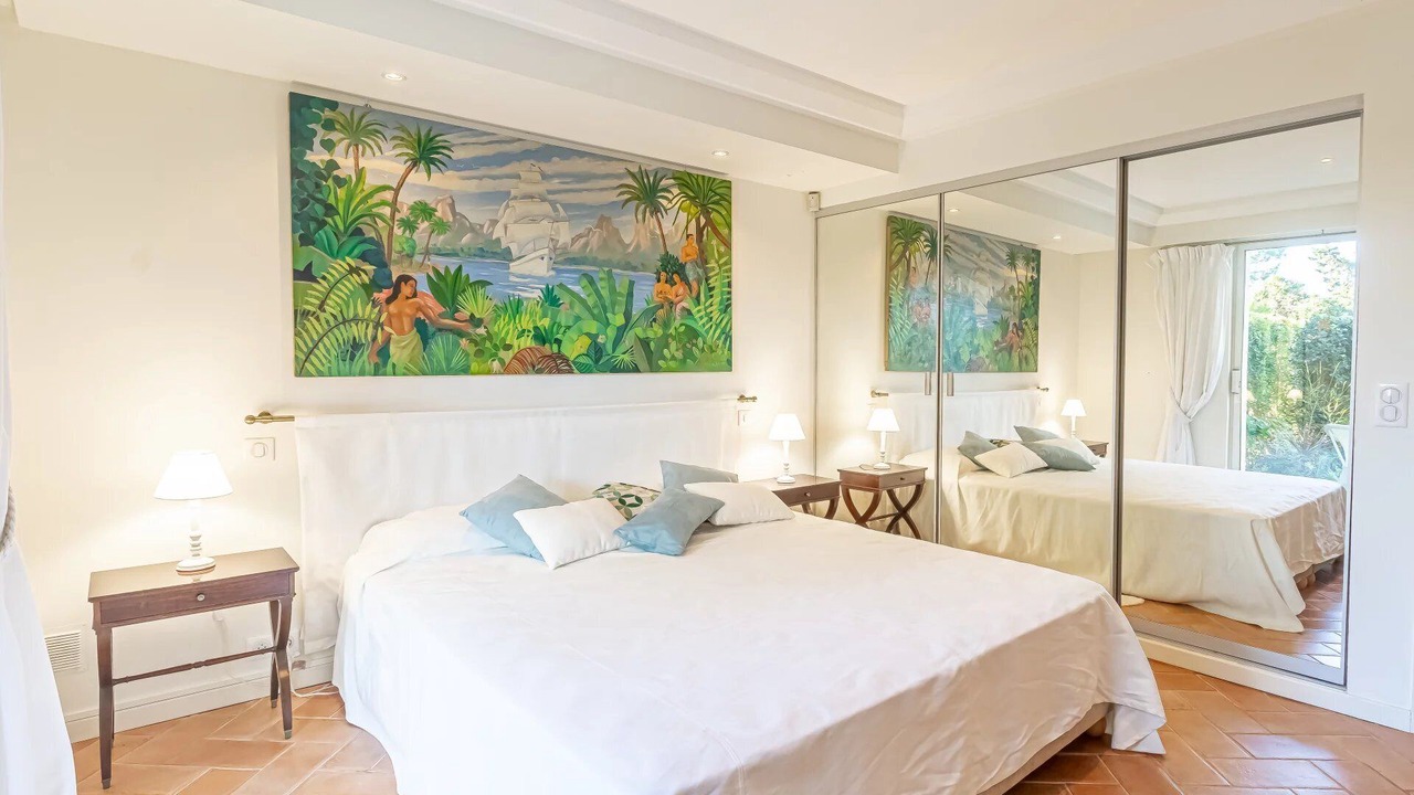 Photo of Bedroom in Cap-Ferrat