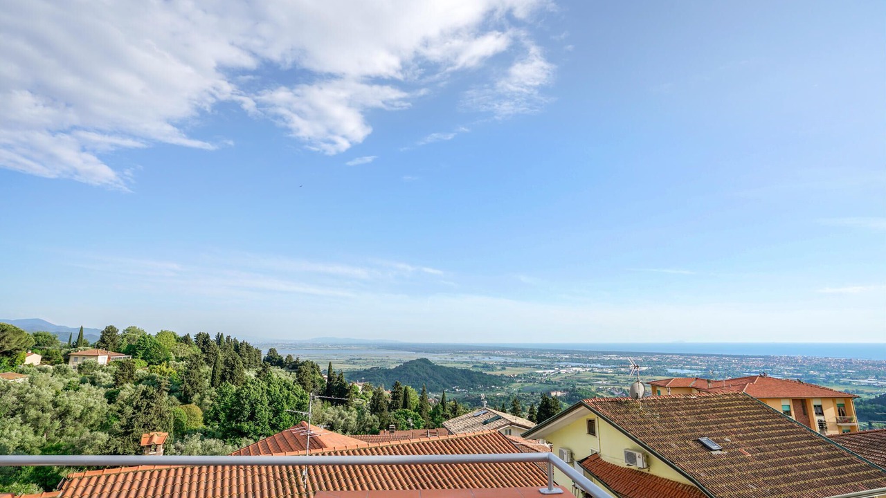 Photo of Bedroom in Corsanico-Bargecchia