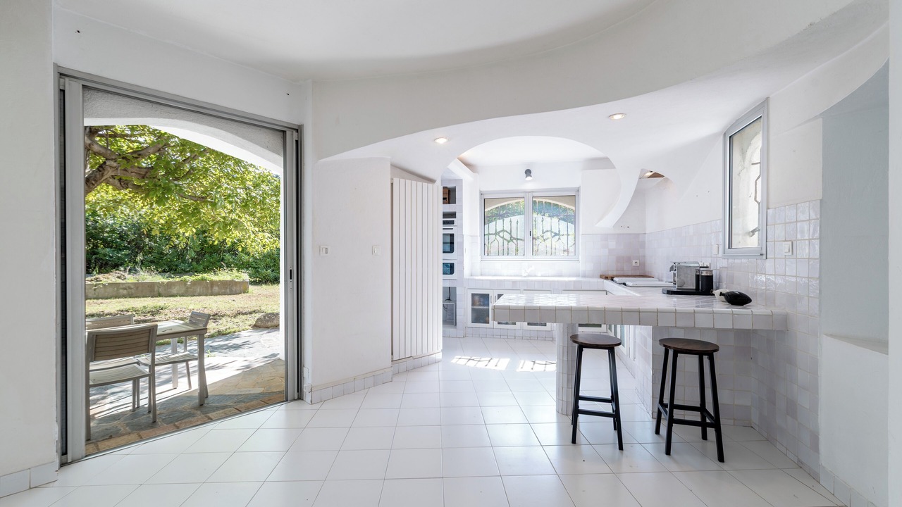 Photo of Kitchen in Le Plan-de-Grasse