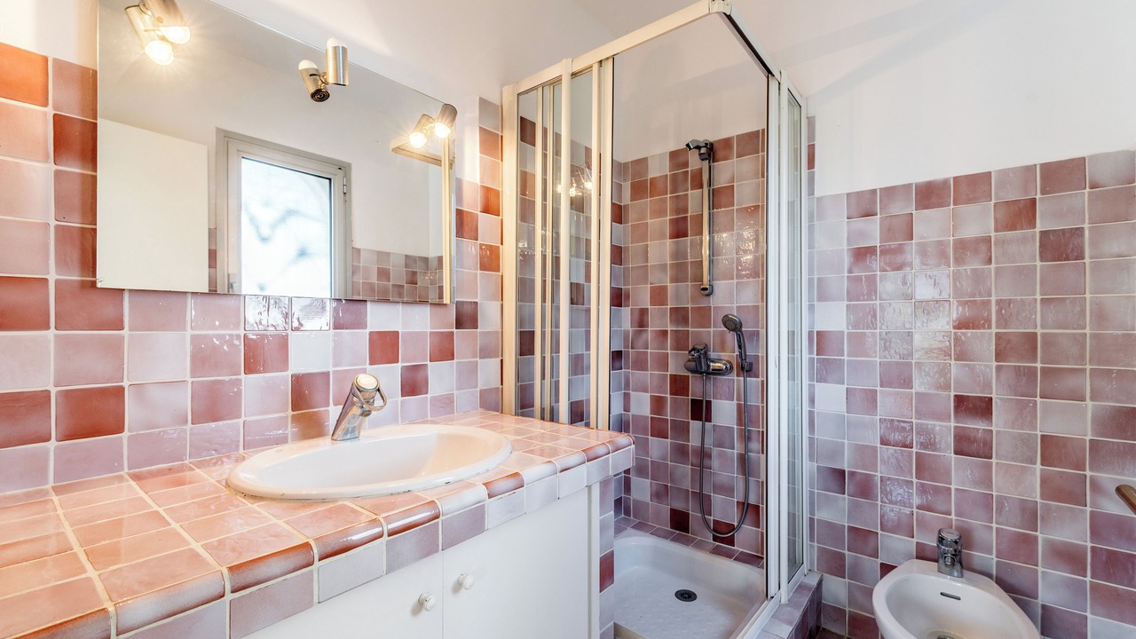 Photo of Bathroom in Le Plan-de-Grasse