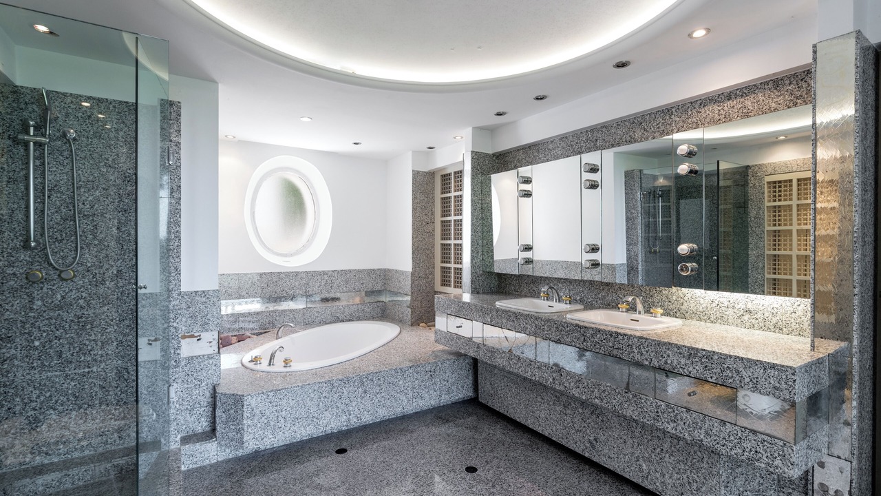 Photo of Bathroom in Le Plan-de-Grasse