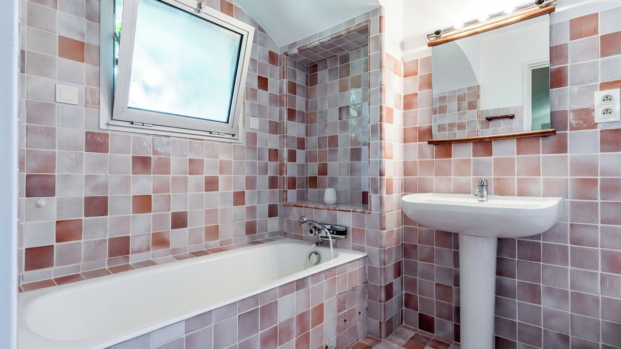 Photo of Bathroom in Le Plan-de-Grasse