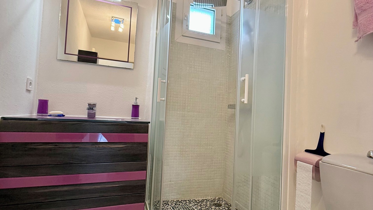 Photo of Bathroom in Golfe Juan