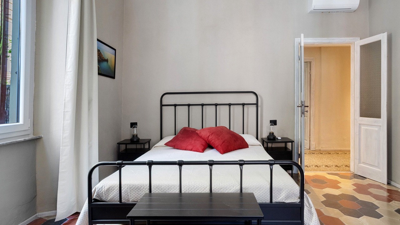 Photo of Bedroom in La Spezia Historic Centre