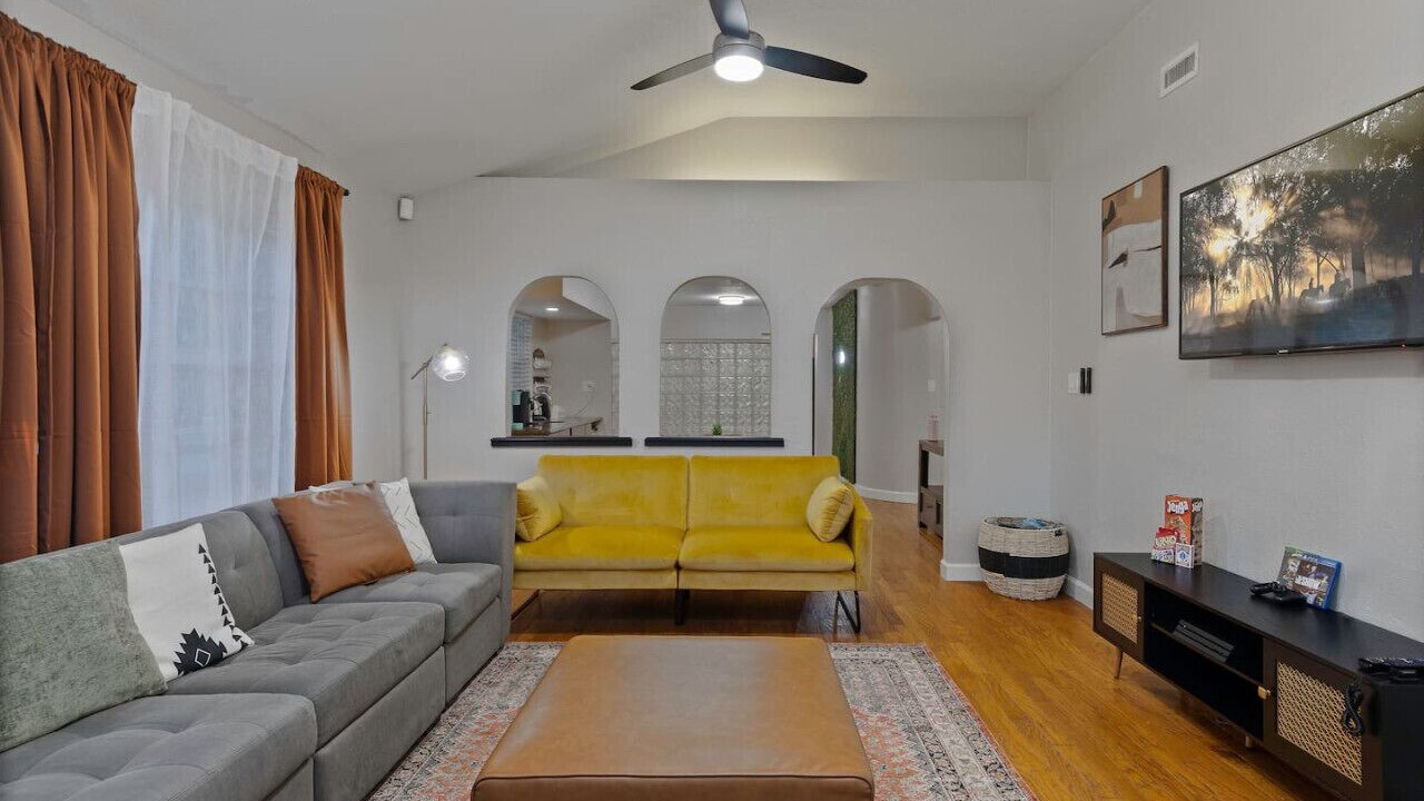 Photo of Livingroom in Lake Eola Heights
