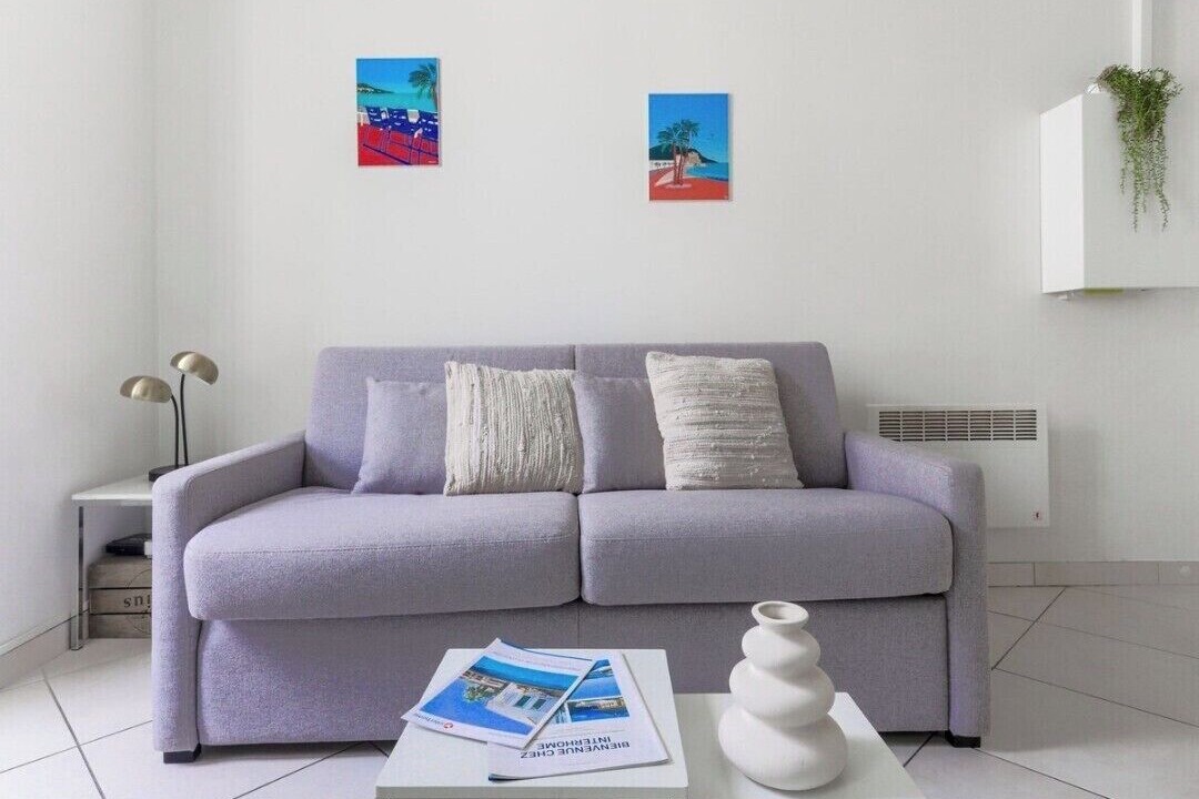 Photo of Livingroom in Jean-Medecin