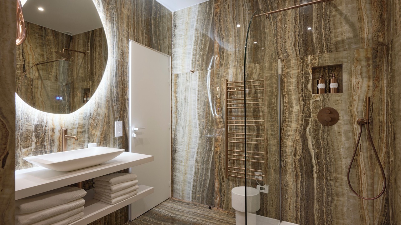 Photo of Bathroom in Cannes City Centre