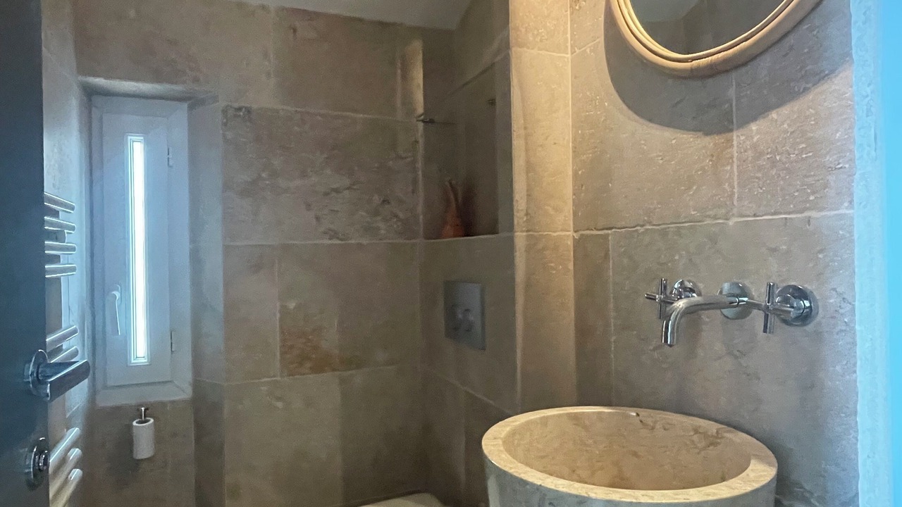 Photo of Bathroom in Espero-Pax