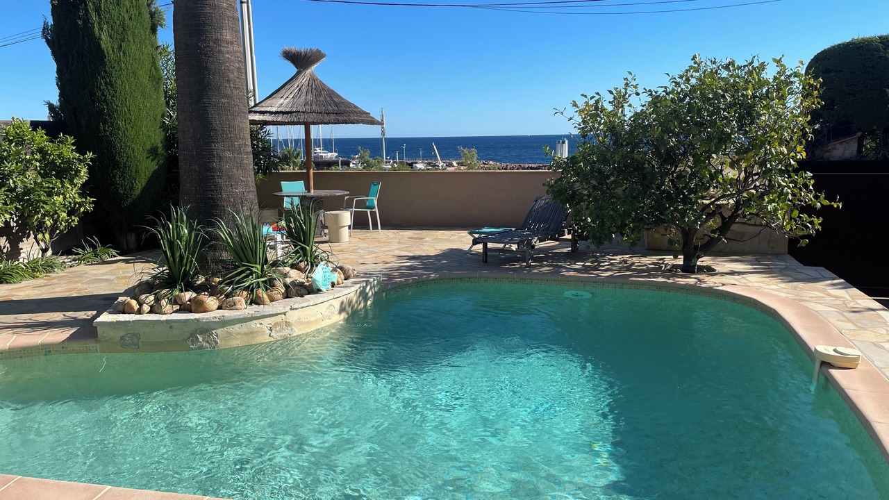Photo of Outdoor in Espero-Pax