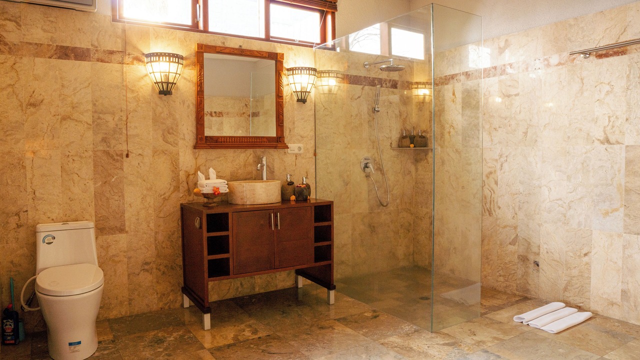 Photo of Bathroom in Bukti