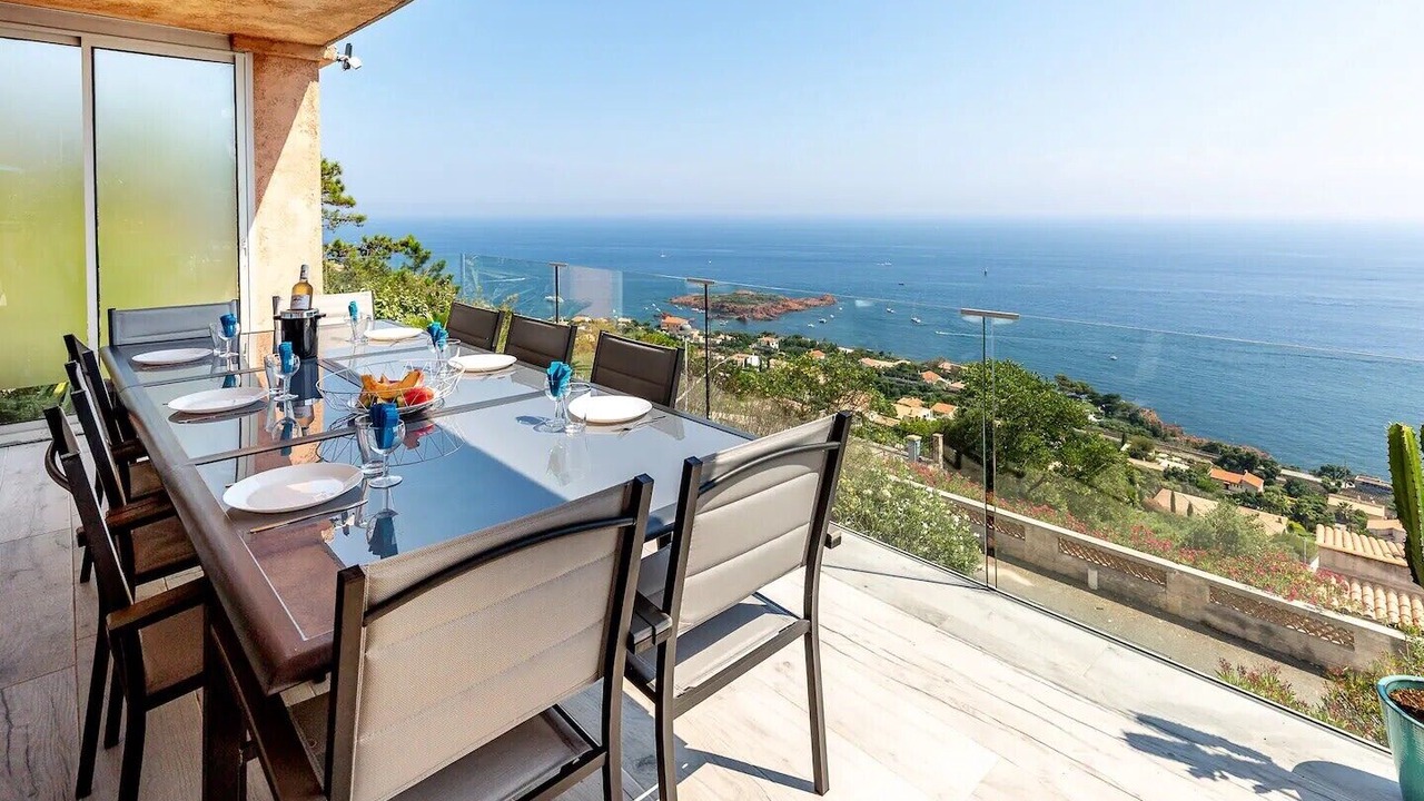 Photo of Outdoor in Antheor
