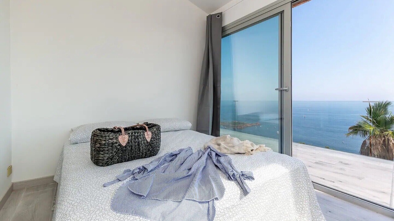 Photo of Bedroom in Antheor