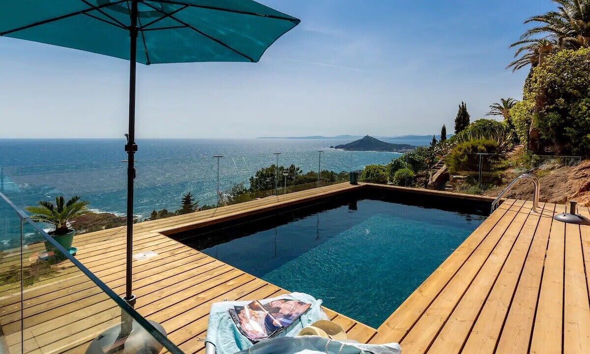 Photo of Outdoor in Antheor