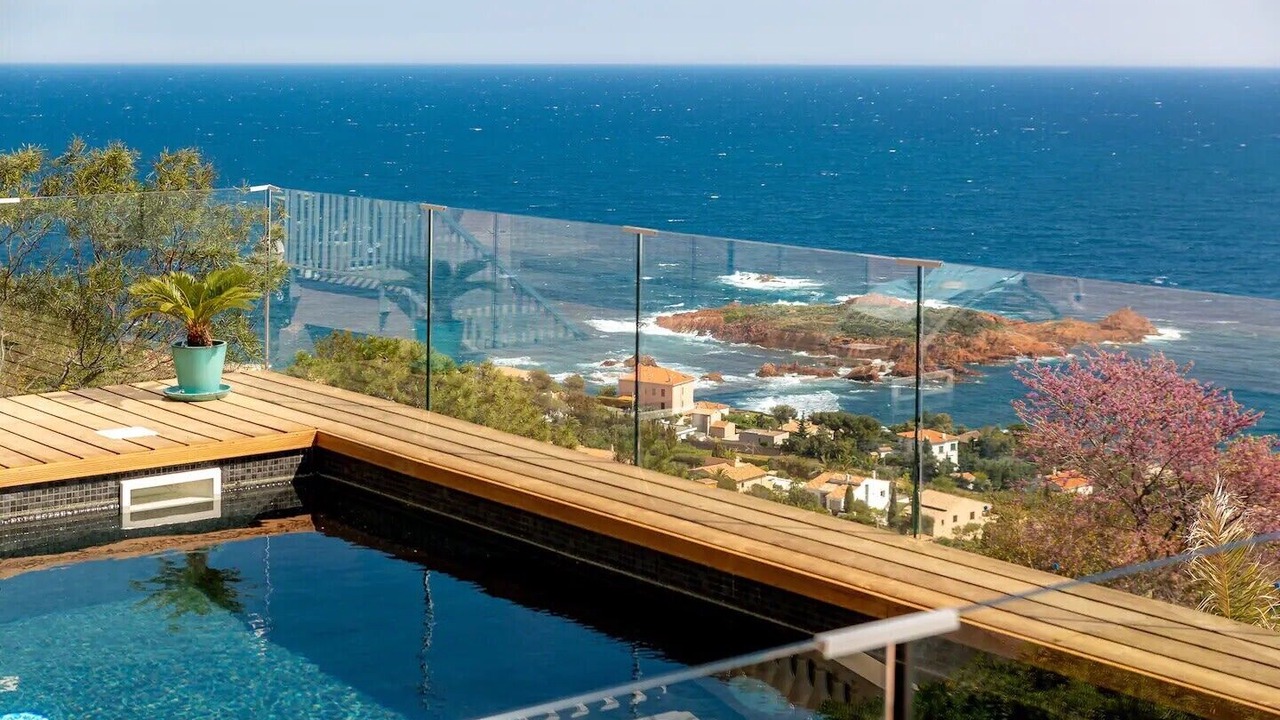 Photo of Outdoor in Antheor