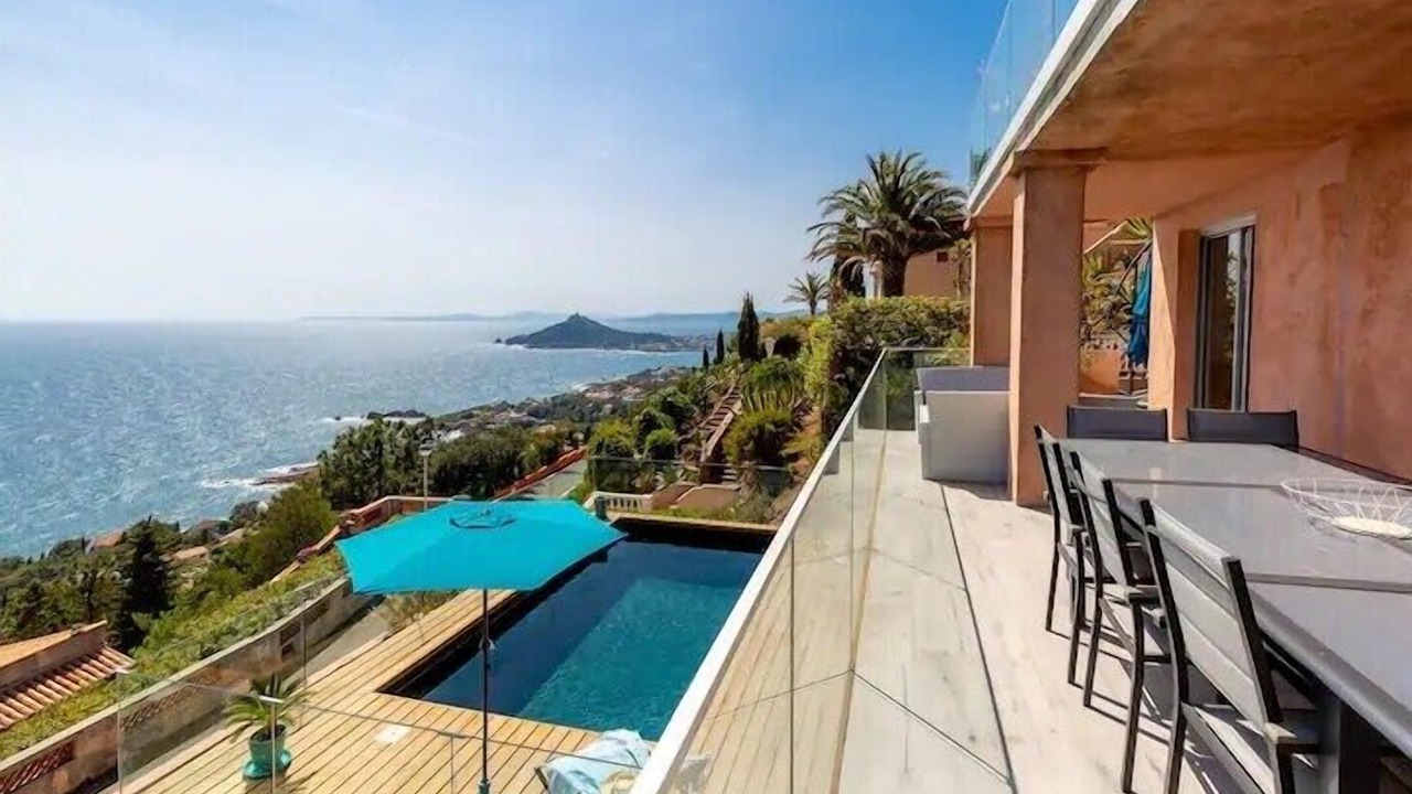 Photo of Outdoor in Antheor