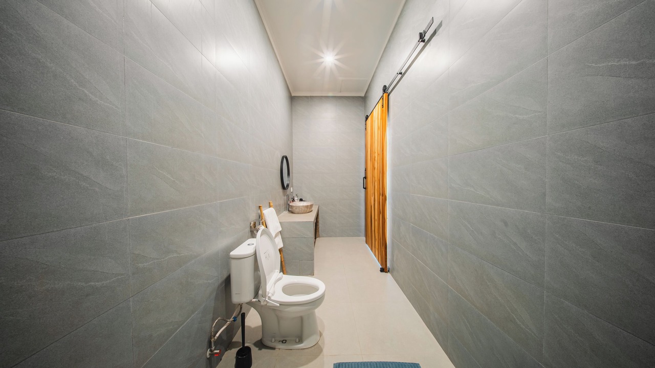 Photo of Bathroom in Petitenget