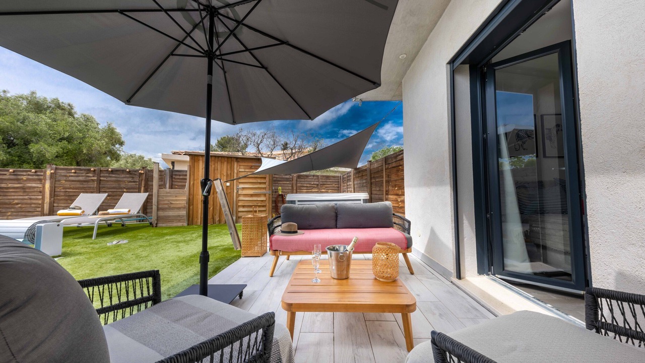 Photo of Patio Balcony in Les Maillans